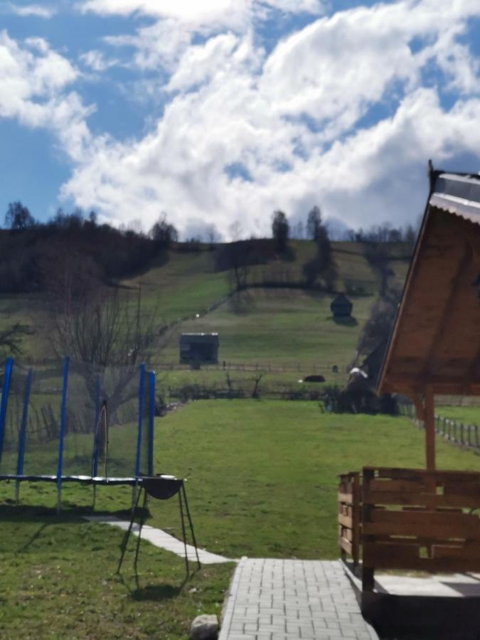 Cabanute Luca Ama Bran *